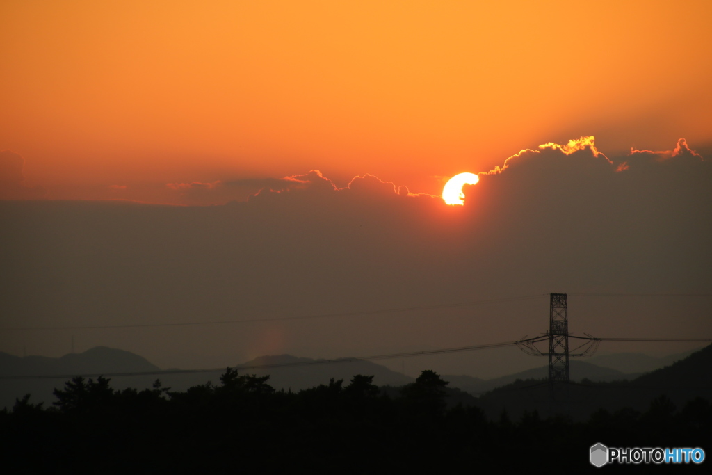 展望台から眺めた夕陽-2