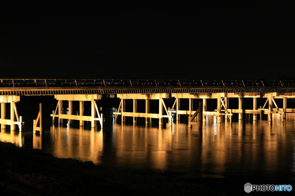 浮かぶ渡月橋