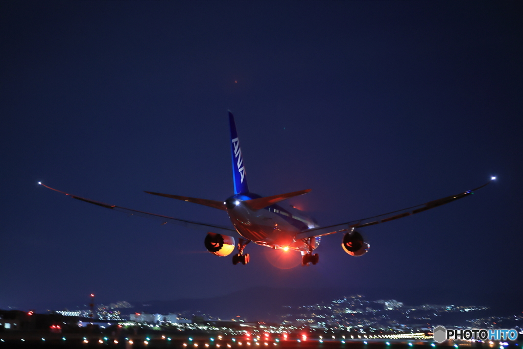 夜の着陸機