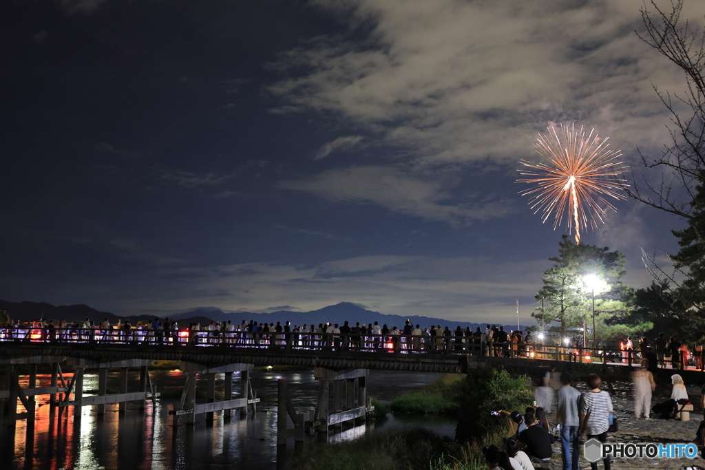 秋空に花火