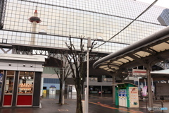 雨の京都駅