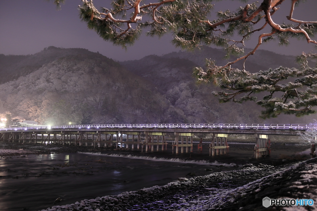 夜の雪景色
