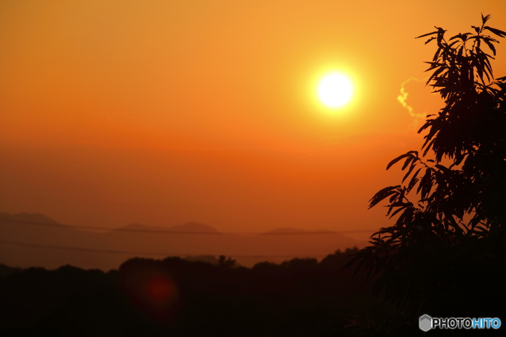 展望台から眺めた夕陽-1