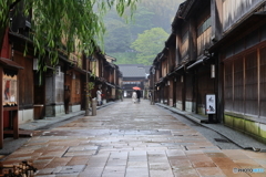 雨の街並み