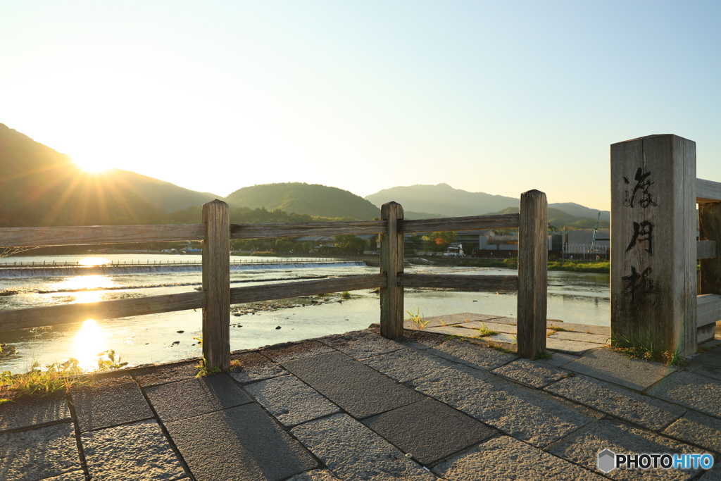 渡月橋から眺める夕焼け