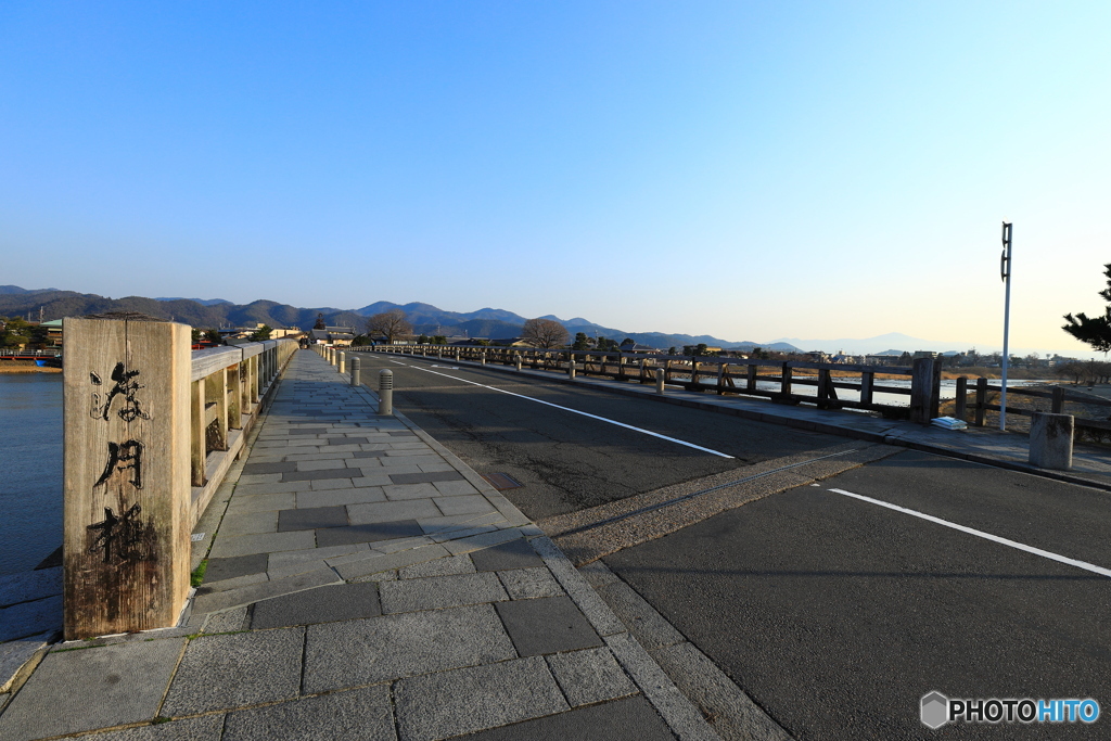 朝の渡月橋