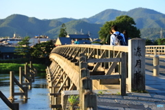 夕日が当たる渡月橋