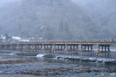 雪の嵐山