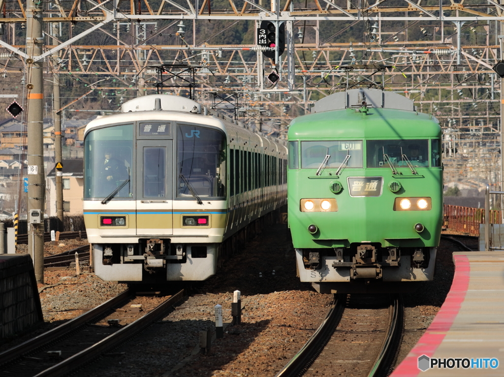 普通列車×２ すれ違い