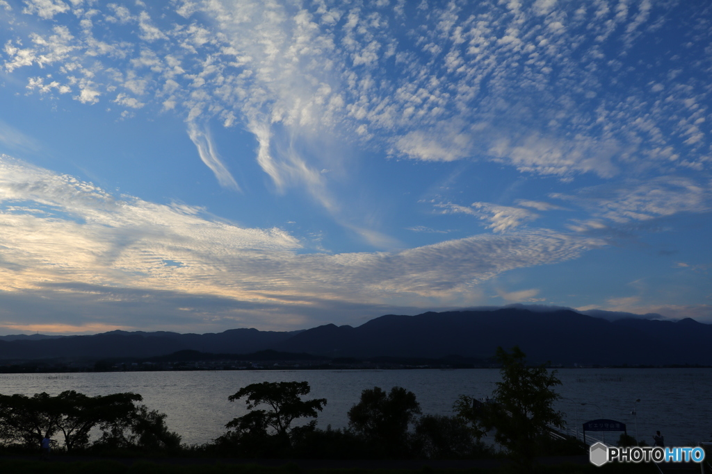 碧空と琵琶湖