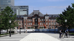 夏の東京駅
