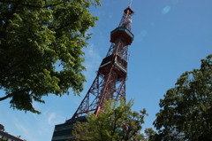 初夏、最北赤の塔