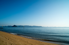 気持ち良い風と青い空（渋川海水浴場）