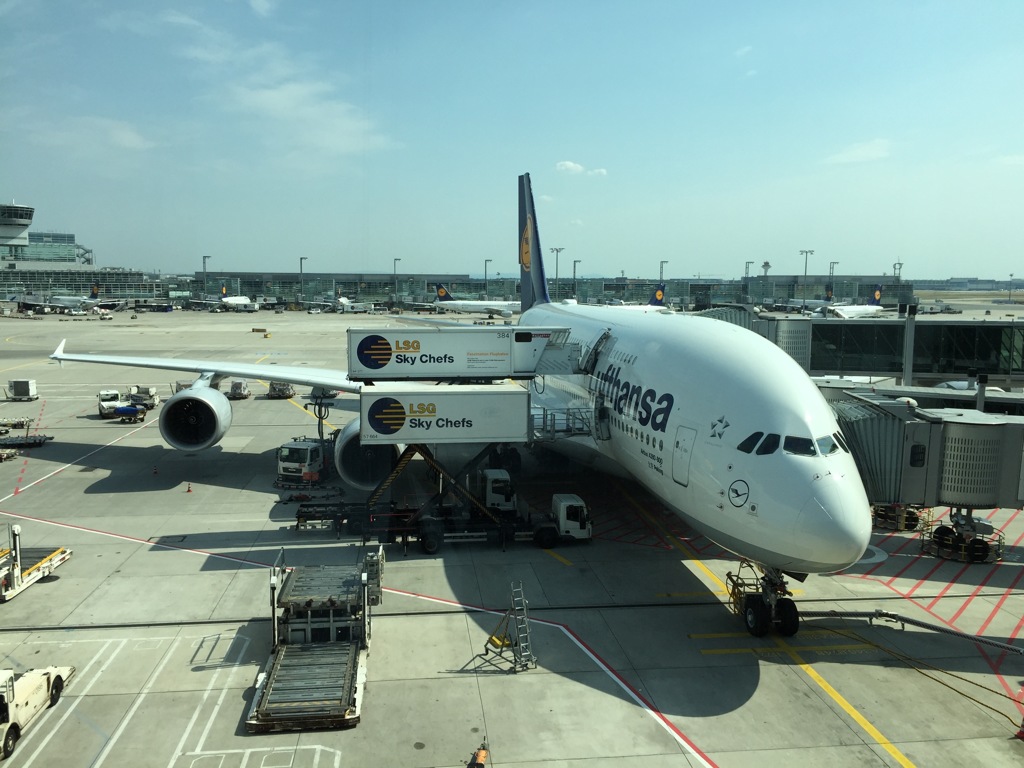 フランクフルト空港　ルフトハンザ　A380