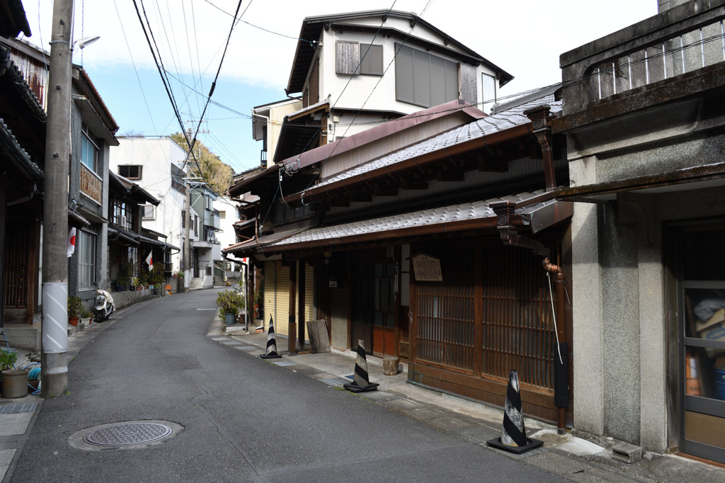 薩埵峠東　間の宿