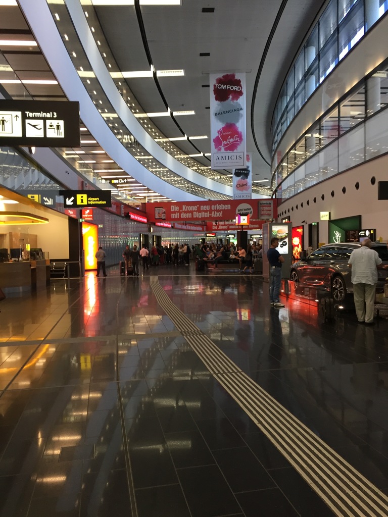 ウィーン国際空港