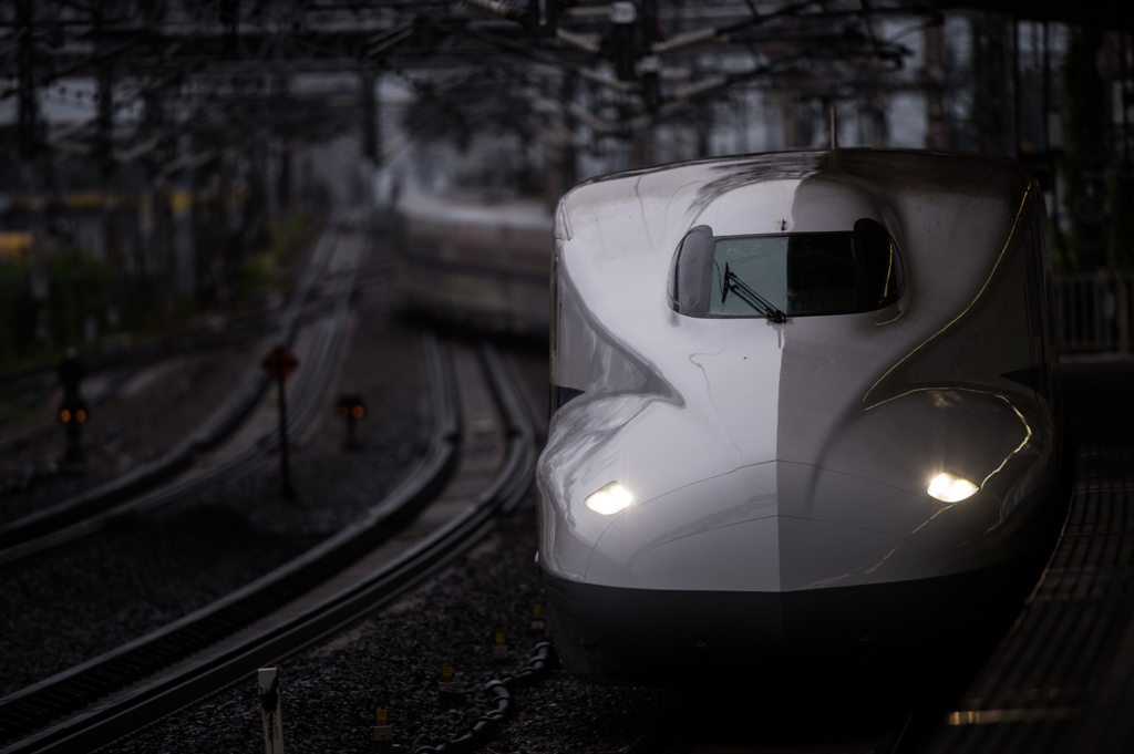 雨の米原駅