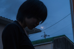 明け方の月