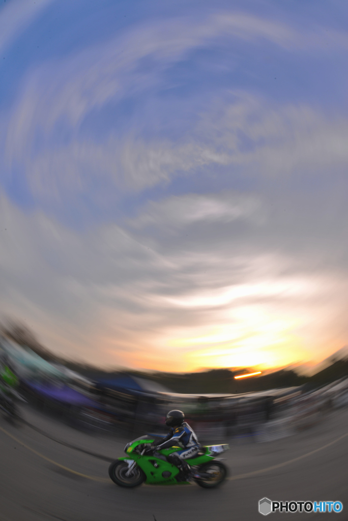 サーキットぐるぐる