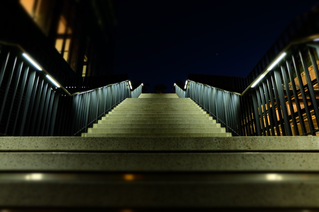 UP！
