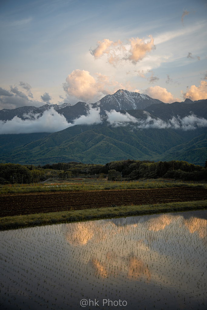 里山の夕暮れ