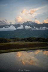 里山の夕暮れ