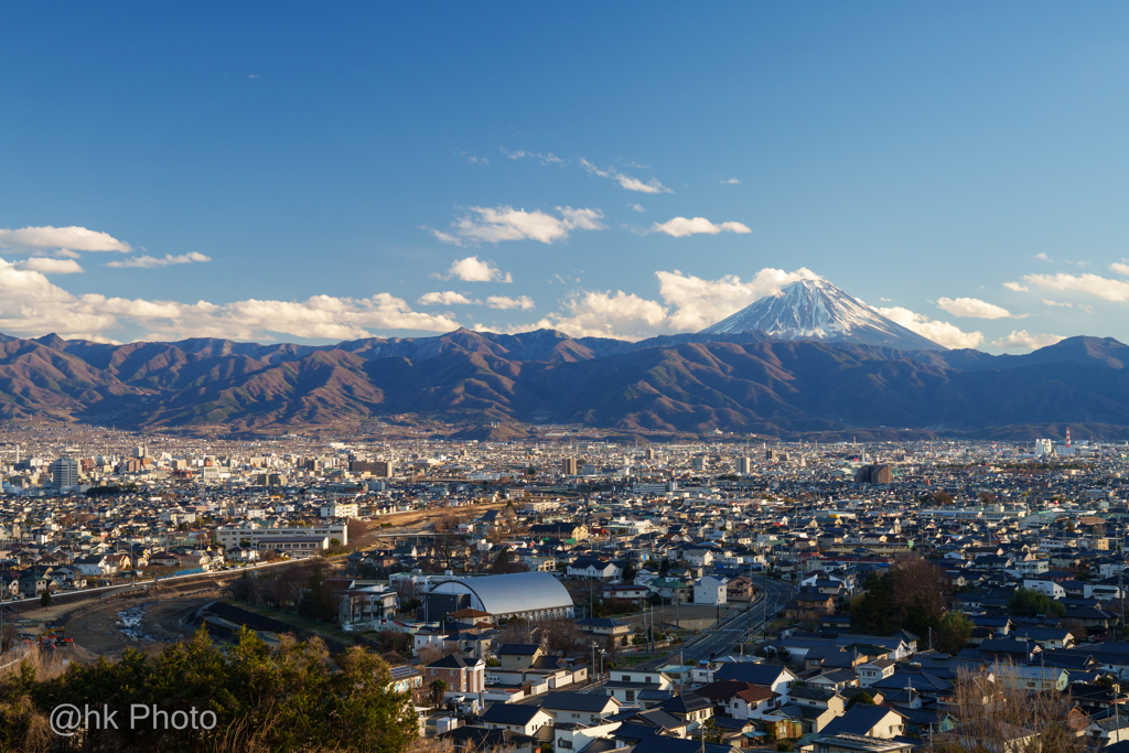 西日さす街