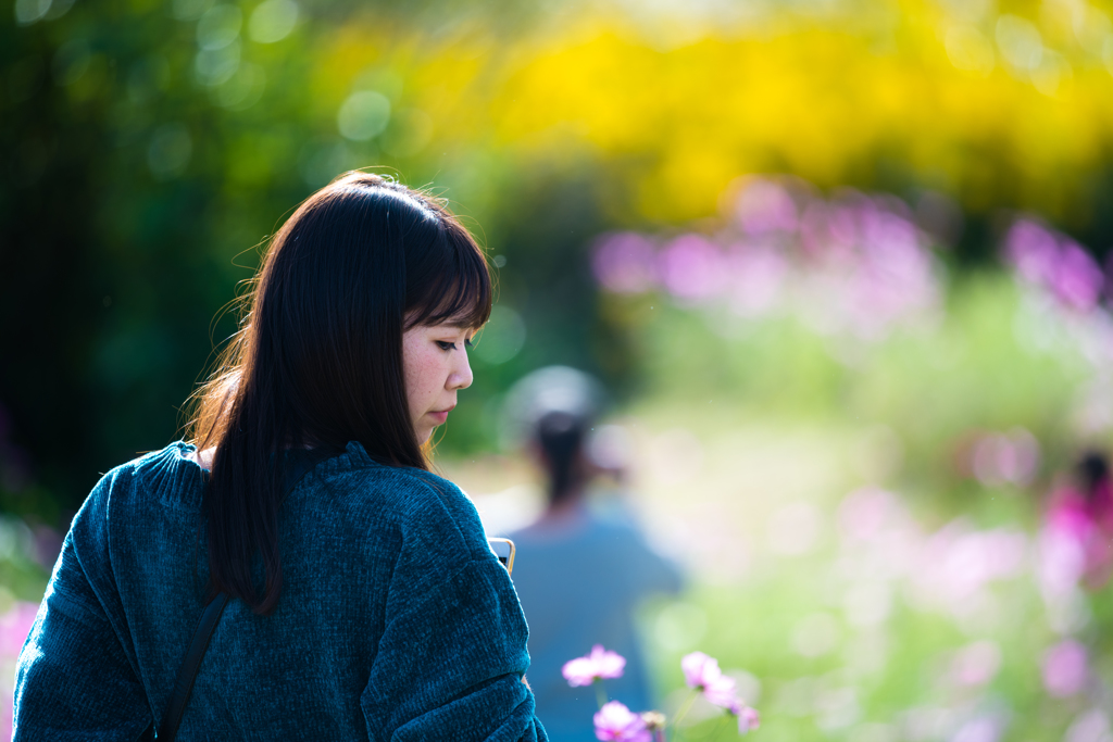 コスモス畑と♡な横顔