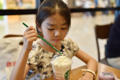 カフェのテラスで