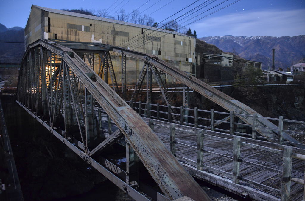 夜の古河橋