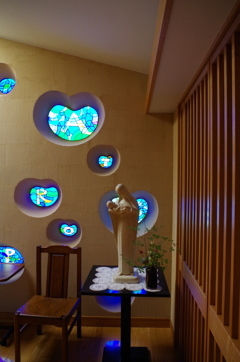聖堂のマリア像（小金井　桜町病院）