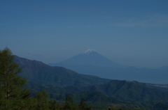 高原の富士