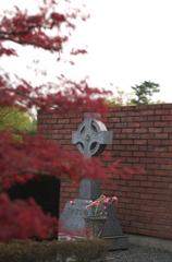 霊園にて