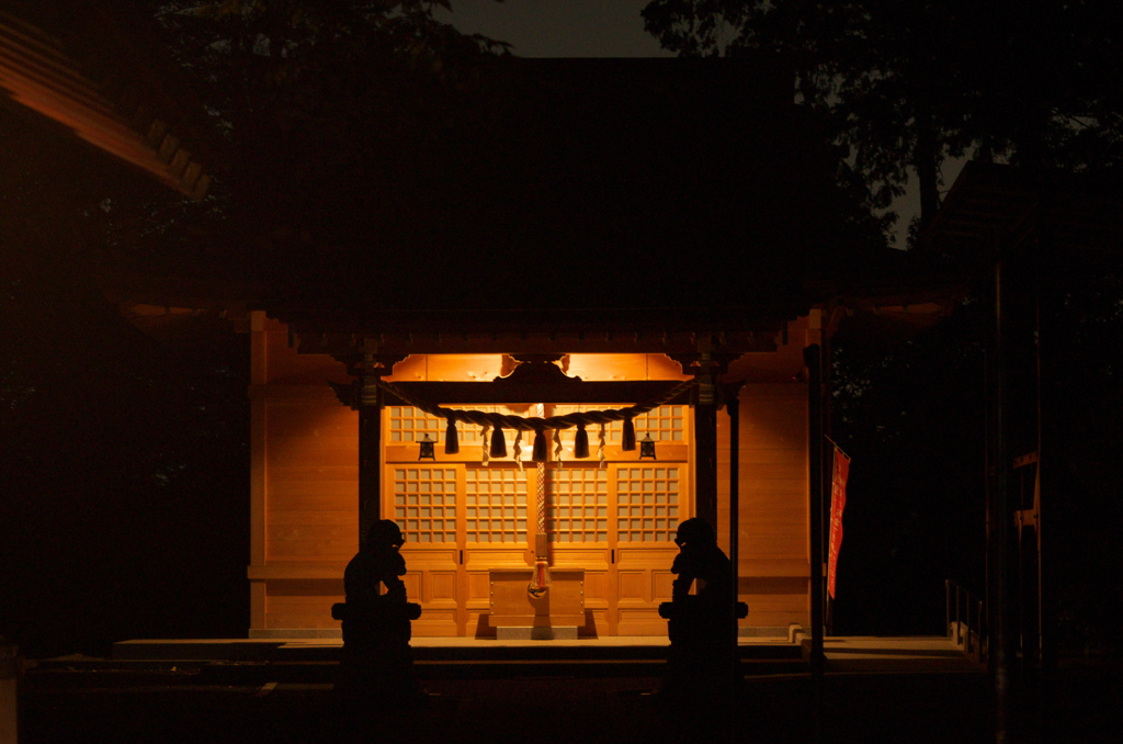 夜の神社