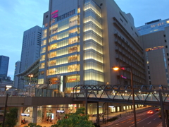 大阪駅前