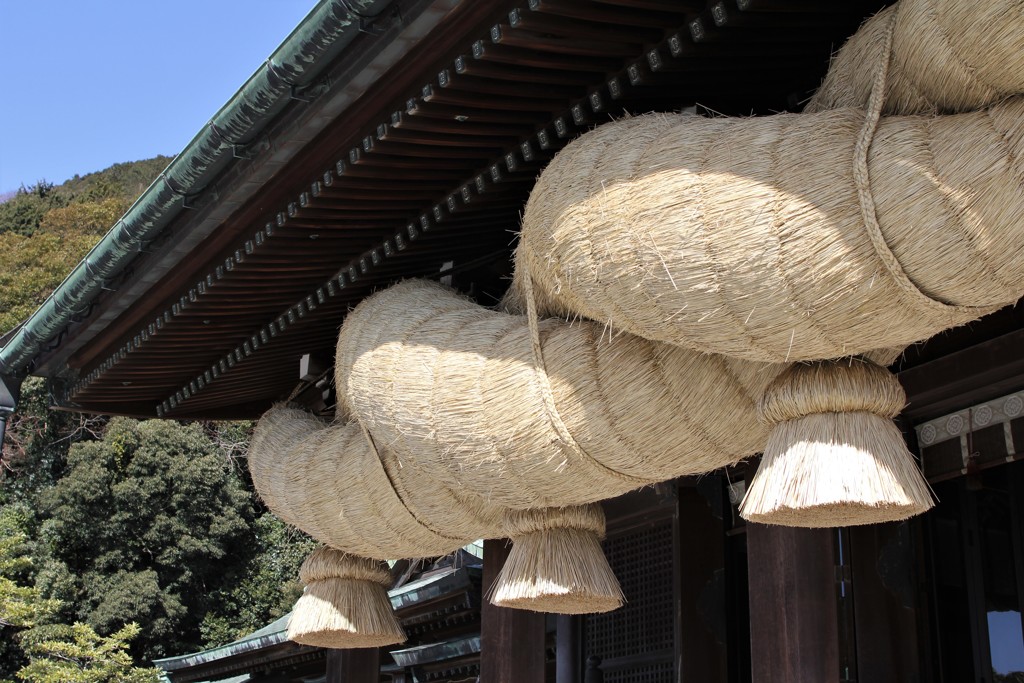 宮地嶽神社の注連縄