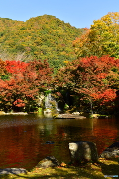 渓石園