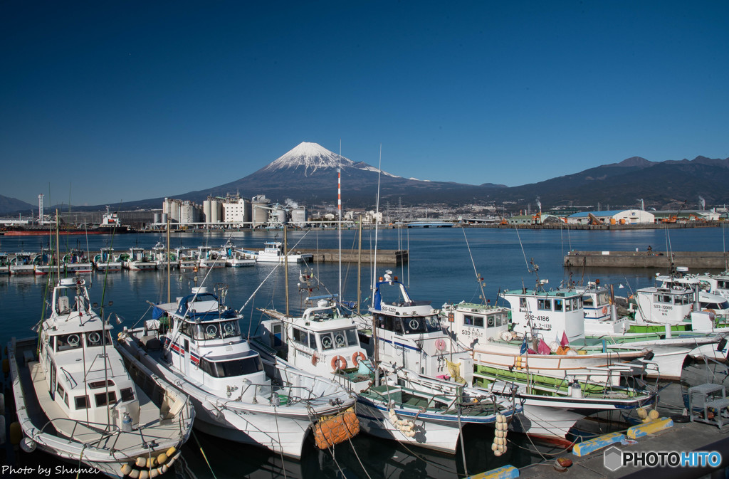 港と富士