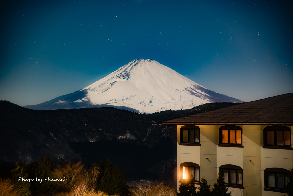 冬の星空と富士