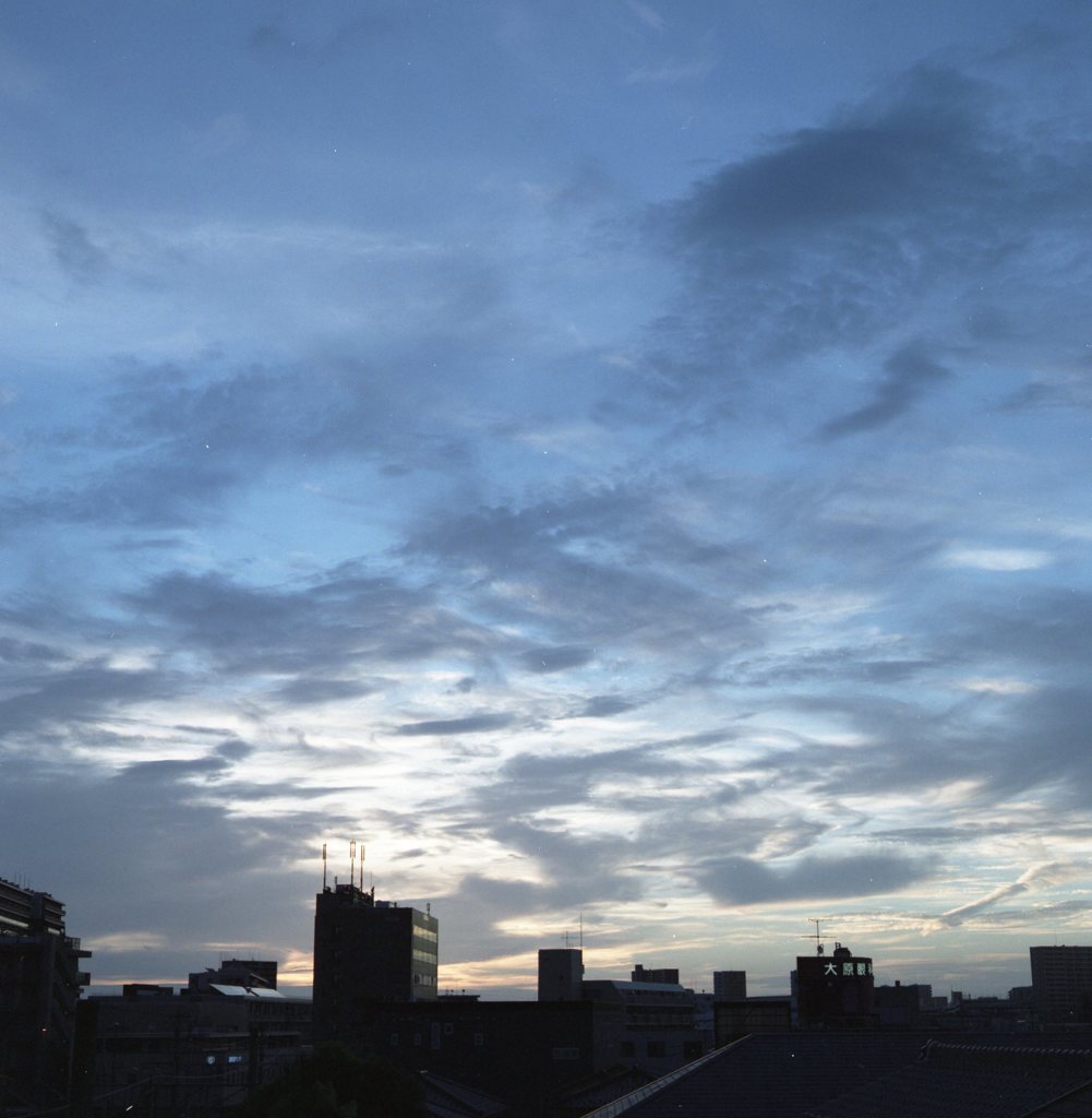 朝の空