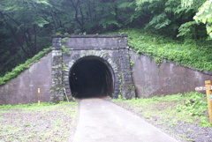 トンネル