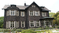 旧古河邸　側面