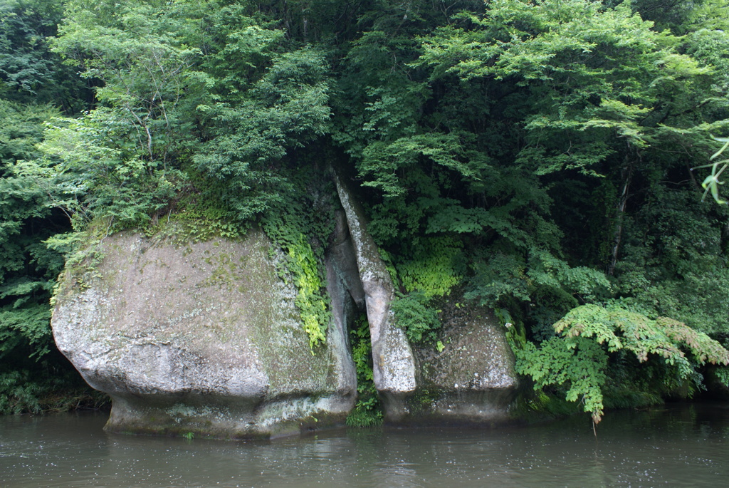 奇岩　御前岩