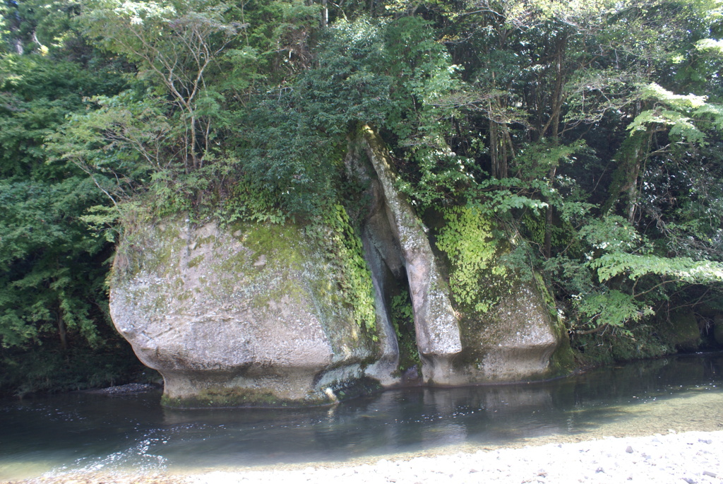 御前岩