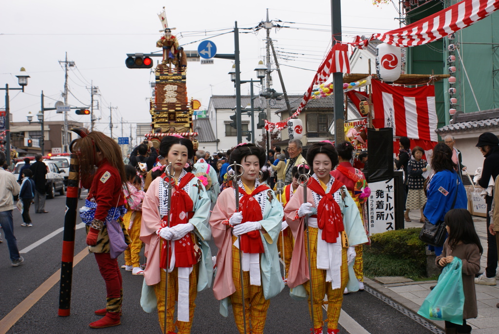 祭の女性
