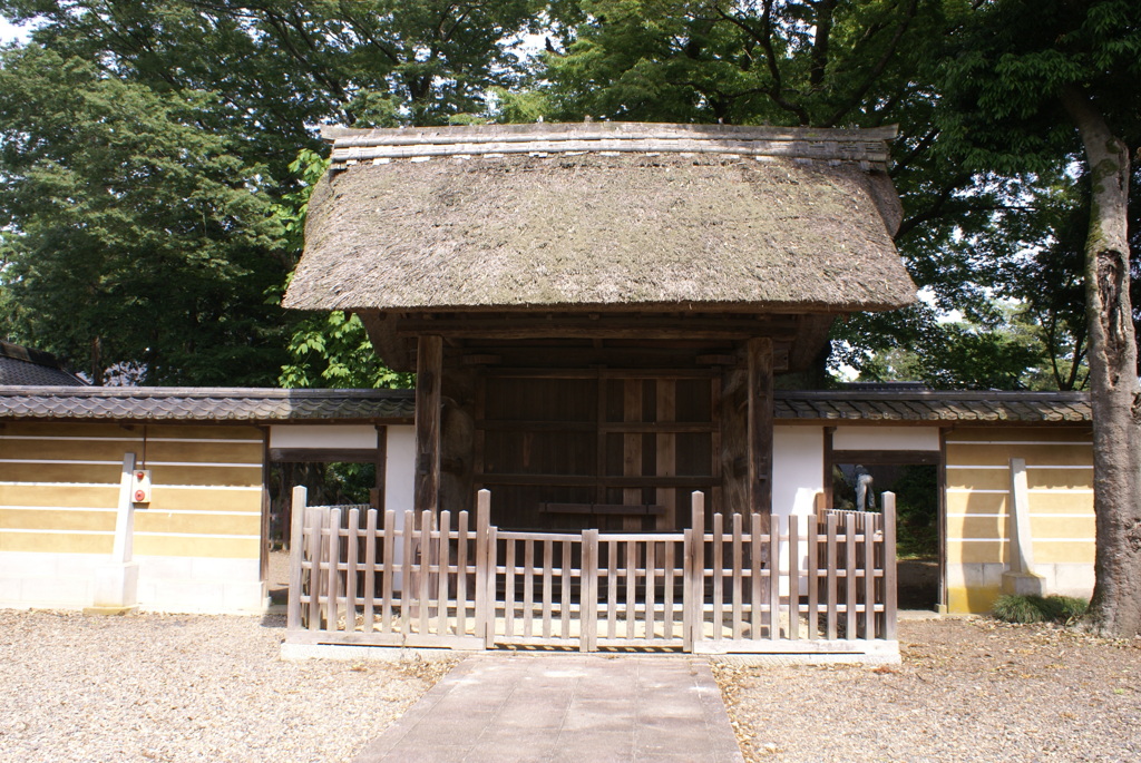 総門の裏側