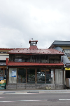 望楼のある建物