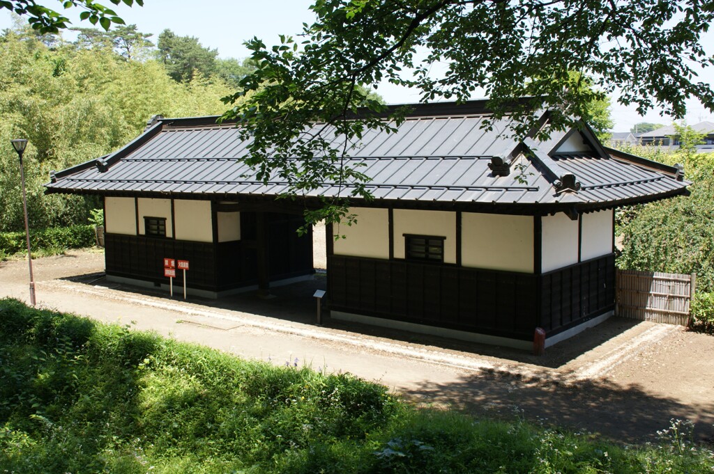 長屋門