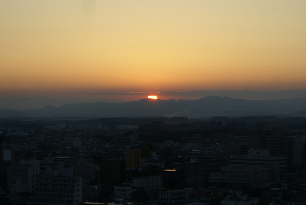 県庁から見た夕日