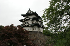 石垣の上の天守